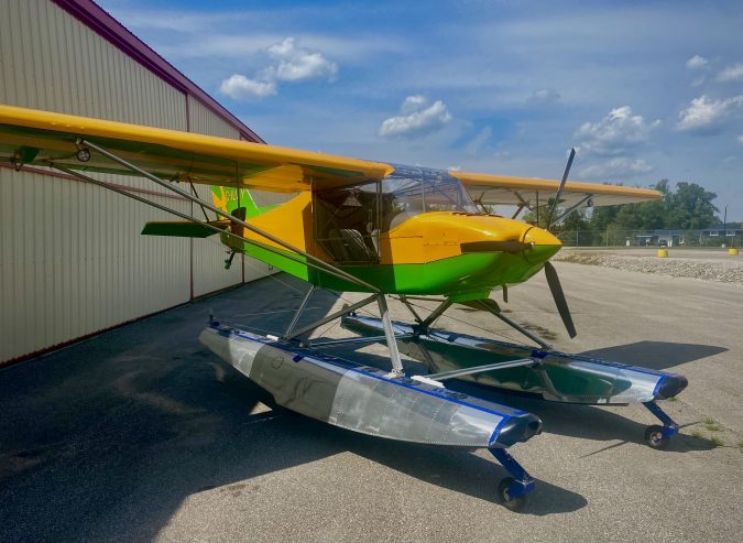 1350# Amphibious floats