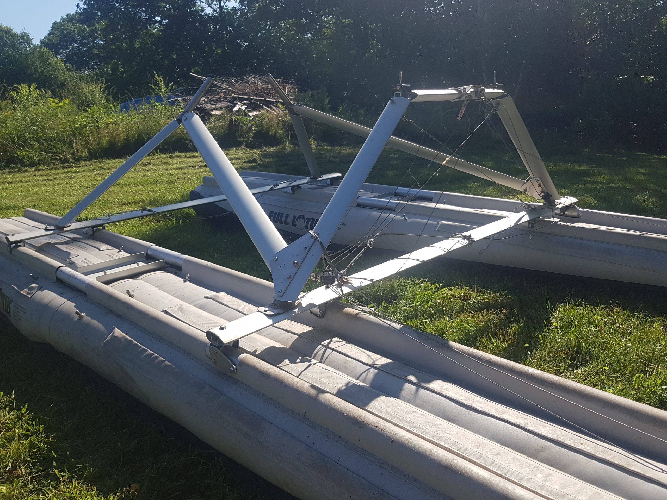 FULL LOTUS FLOATS  FOR SALE