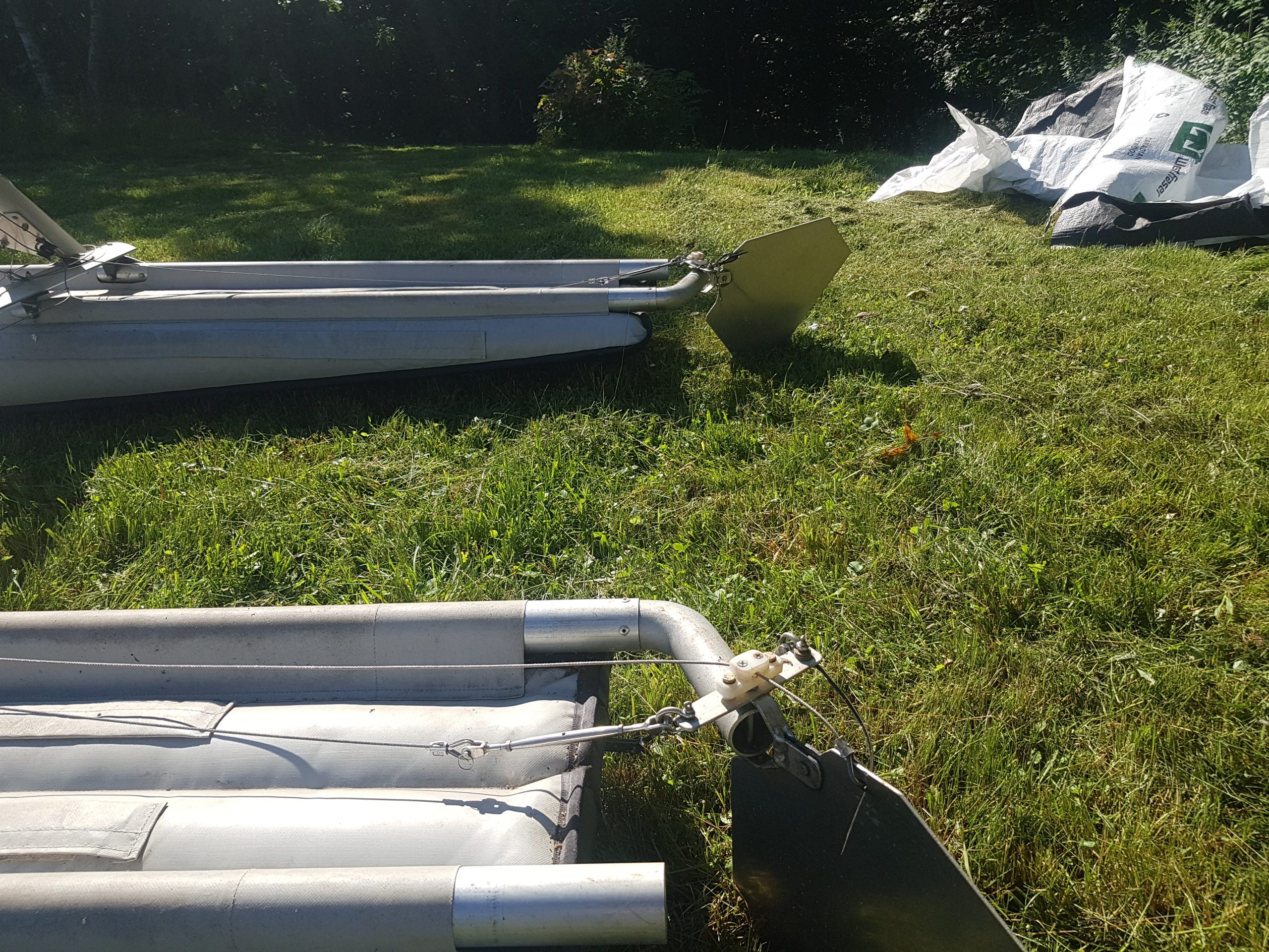 FULL LOTUS FLOATS  FOR SALE