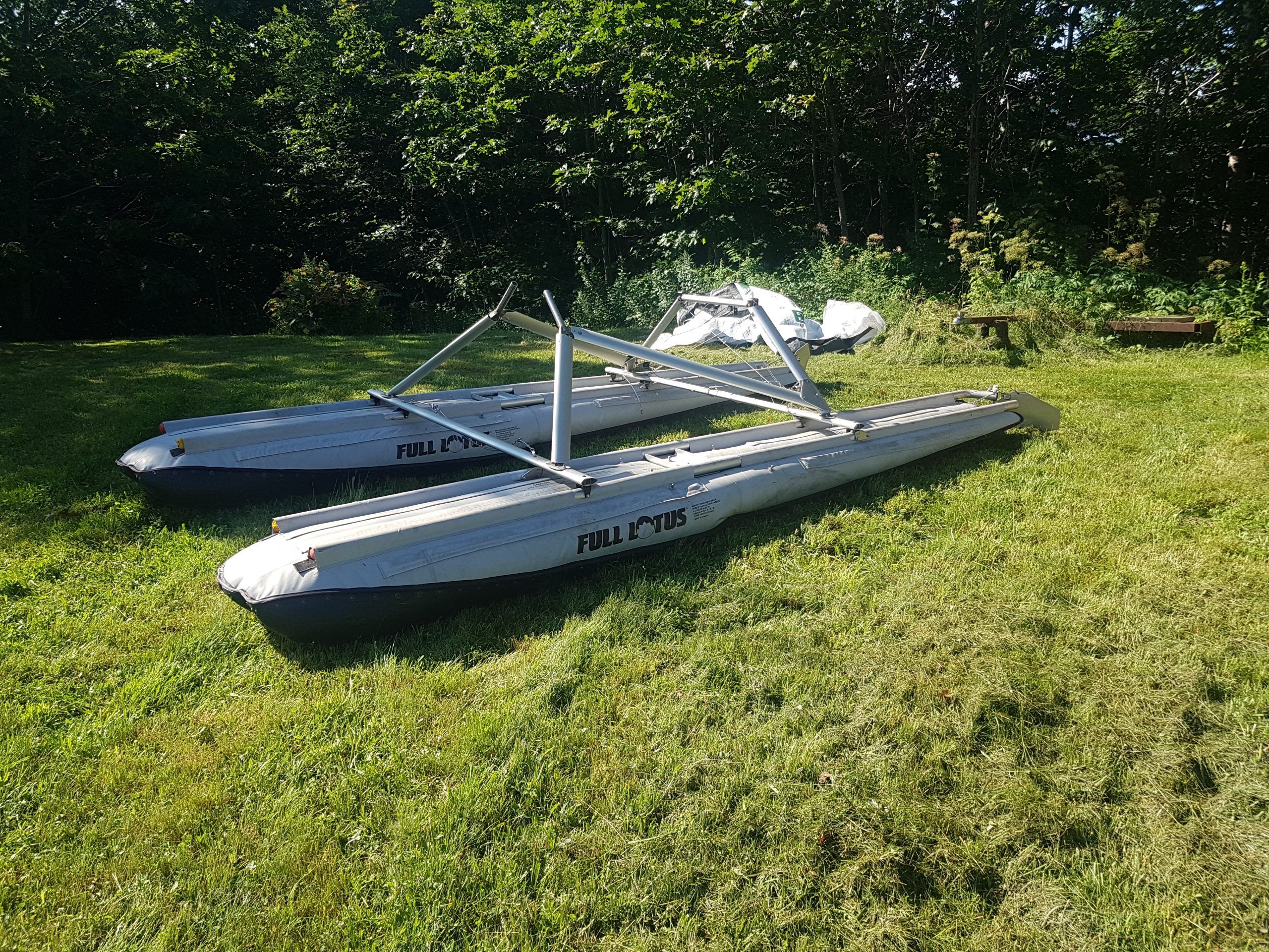 FULL LOTUS FLOATS  FOR SALE