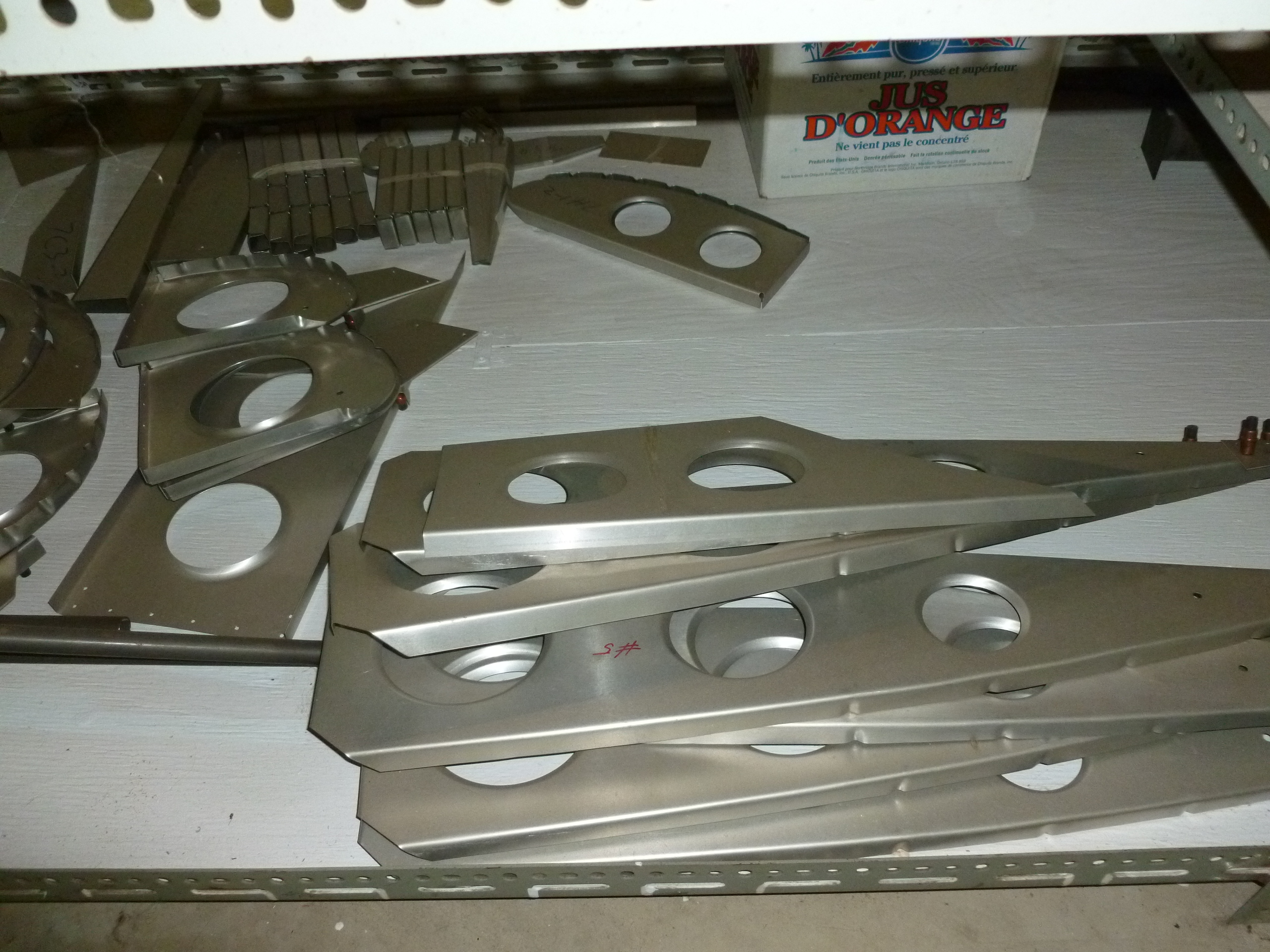 ZENAIR CH 701 KITPLANE – NOT BUILT- WITH ZENAIR 1150 FLOATS AND SKI KITS